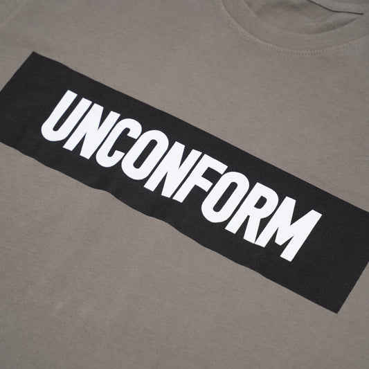 UNCONFORM Box Logo Olive