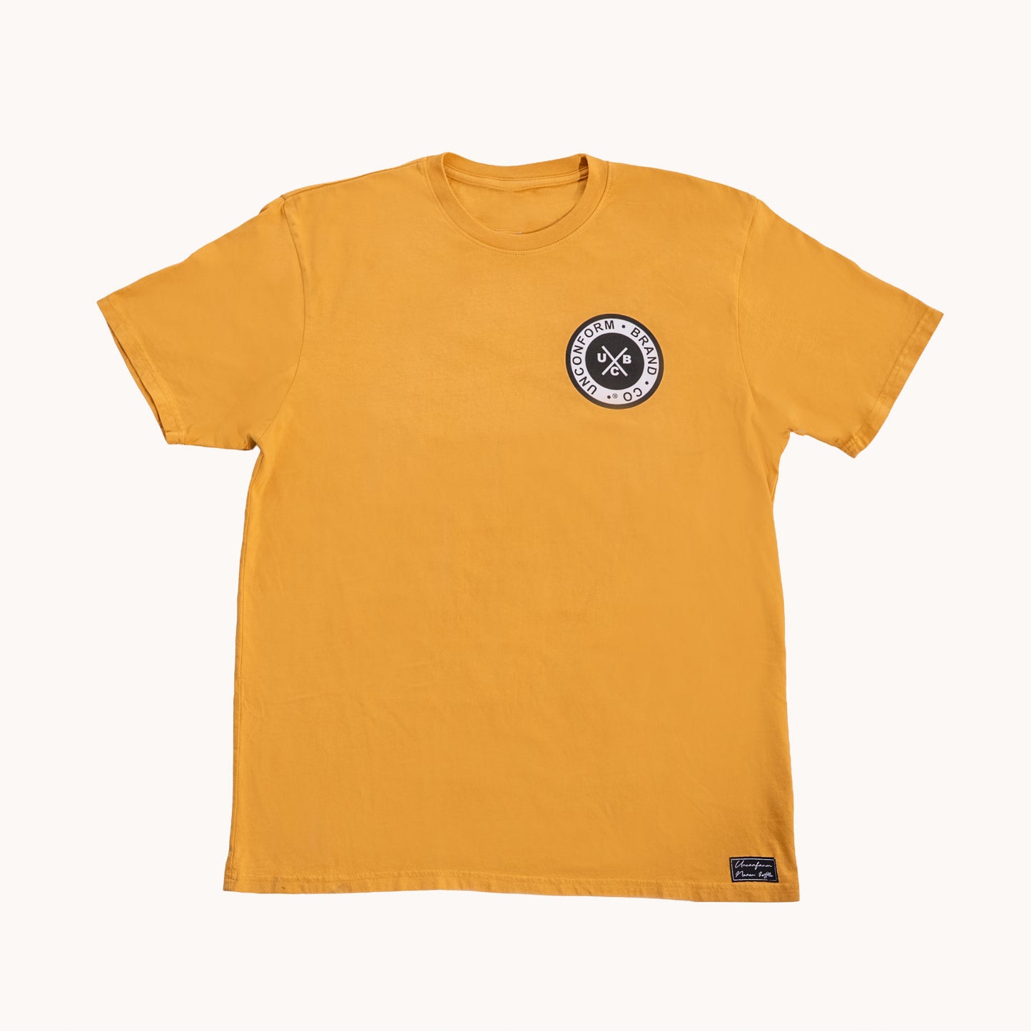 UNCONFORM Men's T-Shirt Mustard