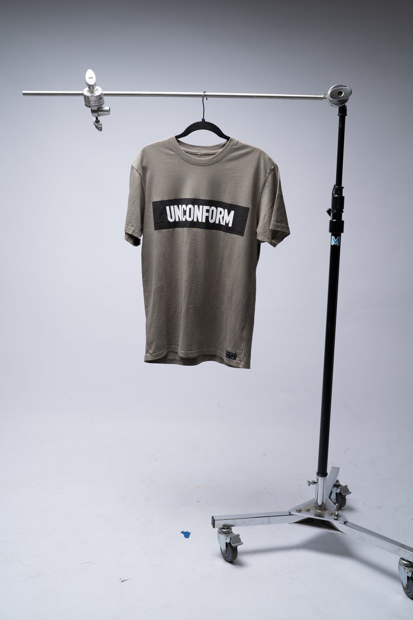 UNCONFORM Box Logo Olive